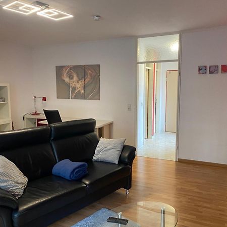 Zwei Zimmer Appartment Mit Balkon Und Stellplatz Voll Moebliert Trier Kültér fotó