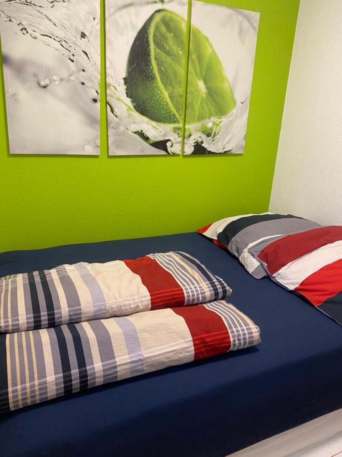 Zwei Zimmer Appartment Mit Balkon Und Stellplatz Voll Moebliert Trier Kültér fotó