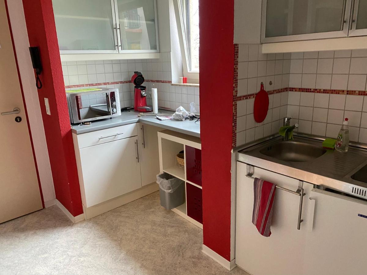 Zwei Zimmer Appartment Mit Balkon Und Stellplatz Voll Moebliert Trier Kültér fotó